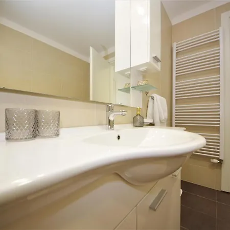 Maris Luxury Apartmán *